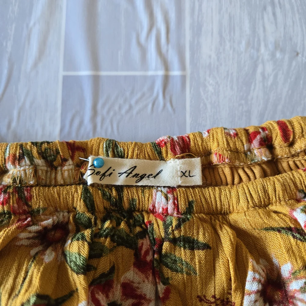 Floral Yellow Ruffle Top - Picture 3 of 3